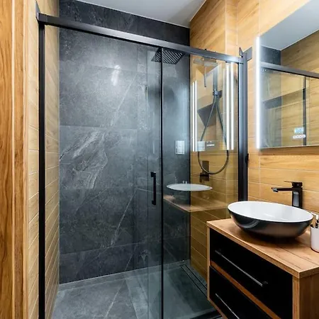 - Kotwica * Kolobřeh